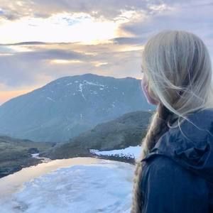 Meet your Posher, Avery